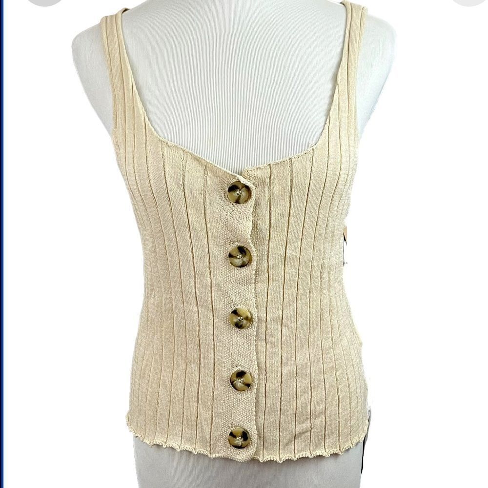 Moon River Natural Oatmeal Tan ButtonโFront Knit Tank Top LโNWT